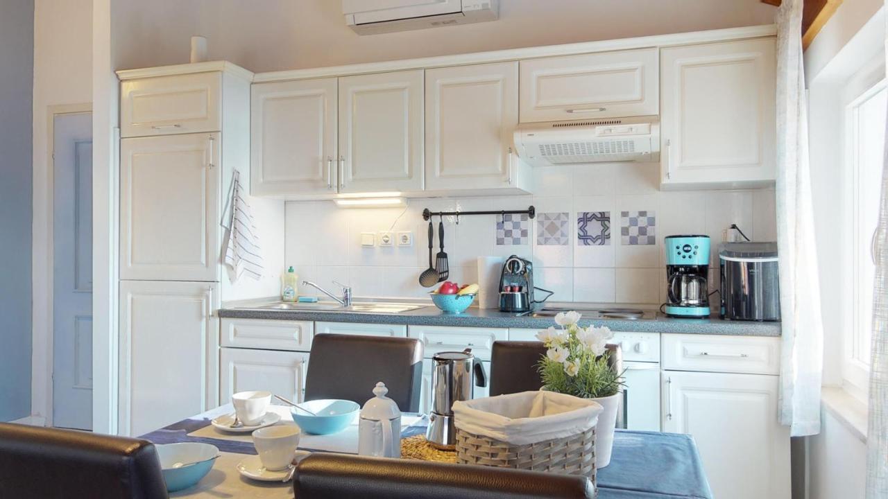 Emily Deluxe Superior 5 Star Studio Apartment, Your Piece Of Heaven With Sea & Park View Novigrad  Bagian luar foto