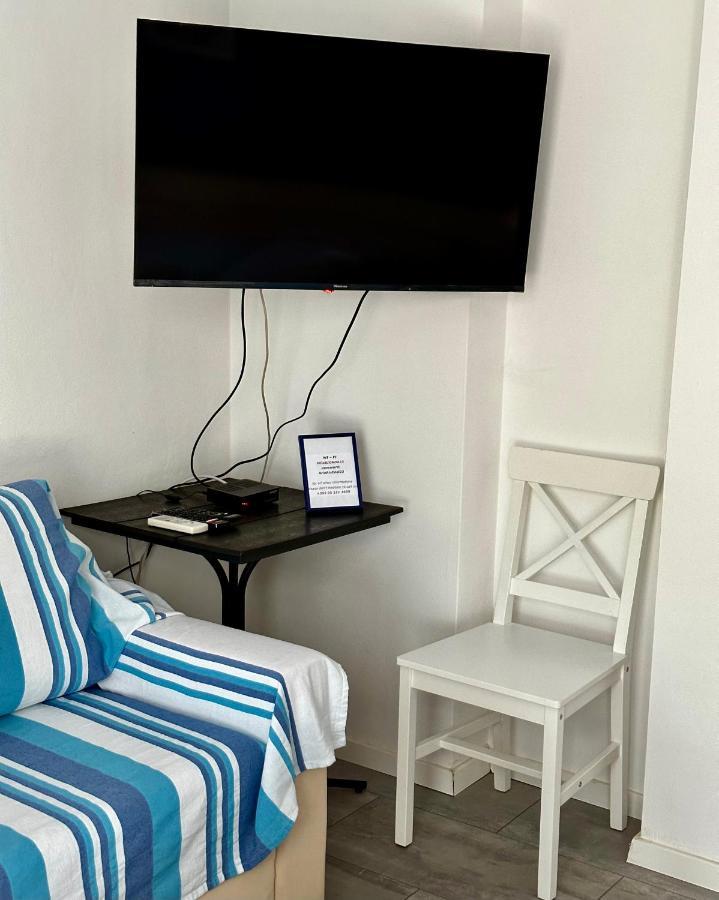 Emily Deluxe Superior 5 Star Studio Apartment, Your Piece Of Heaven With Sea & Park View Novigrad  Bagian luar foto